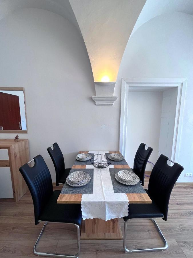 Apartman Viki Банска-Бистрица Экстерьер фото